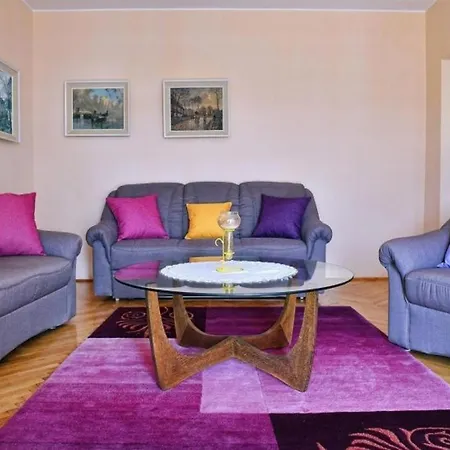 Dota Apartment
