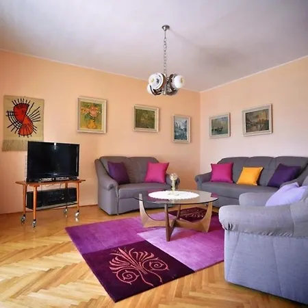 Apartment Dota *